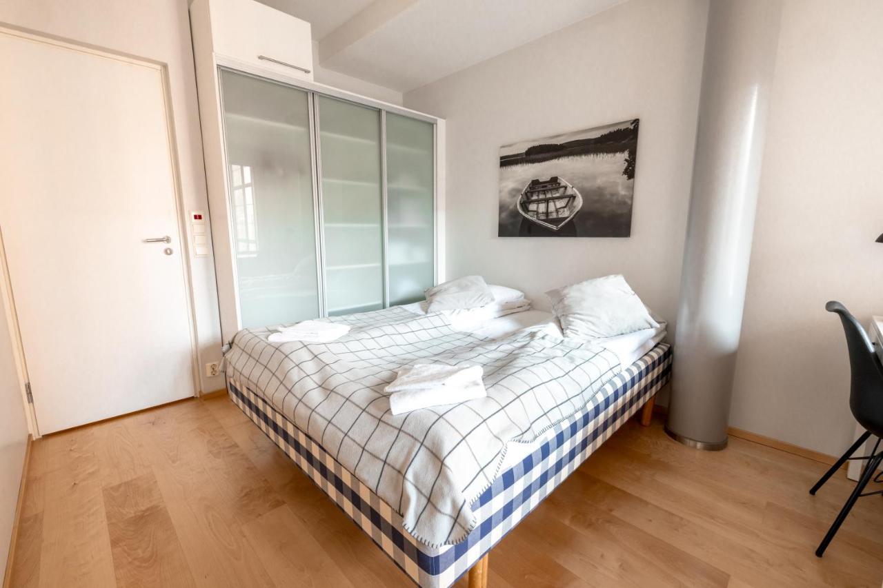 2Ndhomes Stylish 1Br Home With Balcony And Sauna In Kamppi Center هلسنكي المظهر الخارجي الصورة