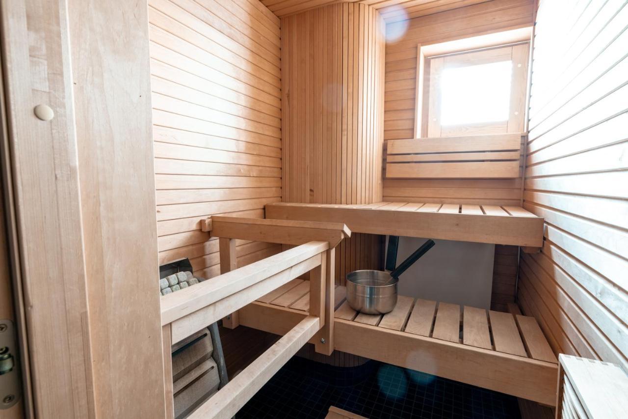 2Ndhomes Stylish 1Br Home With Balcony And Sauna In Kamppi Center هلسنكي المظهر الخارجي الصورة